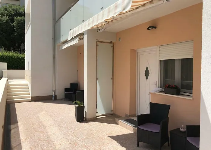 Drop In Split Luxury Suites